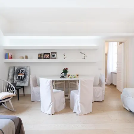 Guesthost - Teatro Regio Exclusive *