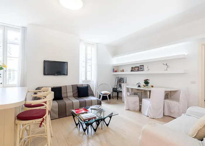 Apartment Guesthost - Teatro Regio Exclusive