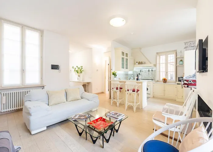 Guesthost - Teatro Regio Exclusive Apartment *