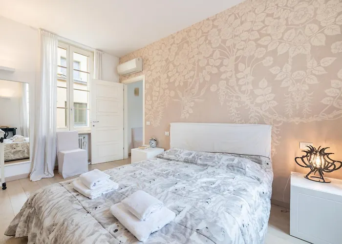 Apartment Guesthost - Teatro Regio Exclusive *