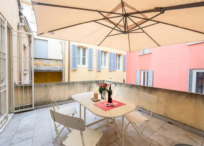 Apartment Guesthost - Teatro Regio Exclusive